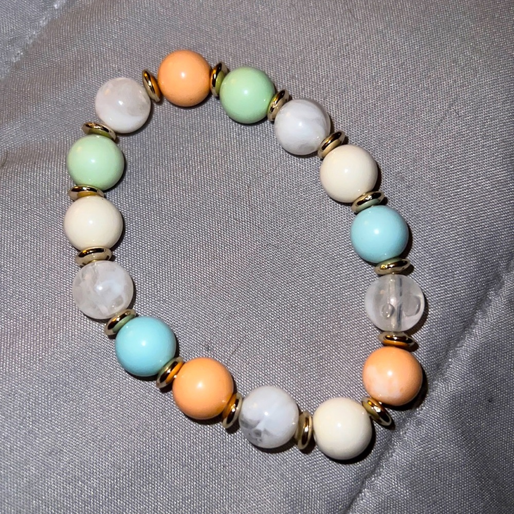 Stretchy bracelet